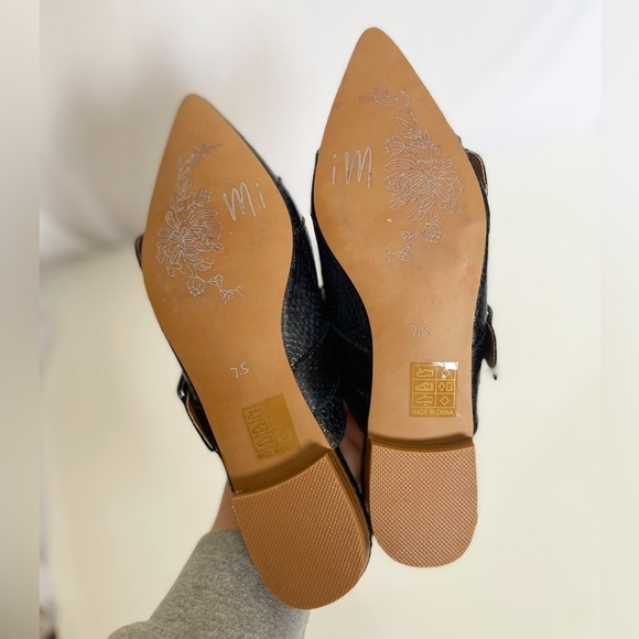 Mi'im Leather Hannah Crocodile textured mule with double buckle sz 7.5 - Picture 4 of 5